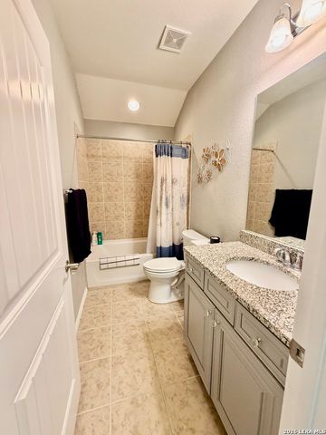 2733 RIDGE PATH DR, New Braunfels, TX 78130