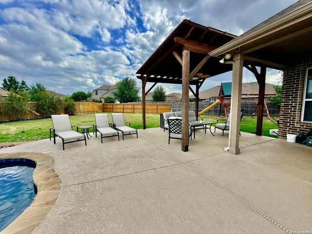 2733 RIDGE PATH DR, New Braunfels, TX 78130