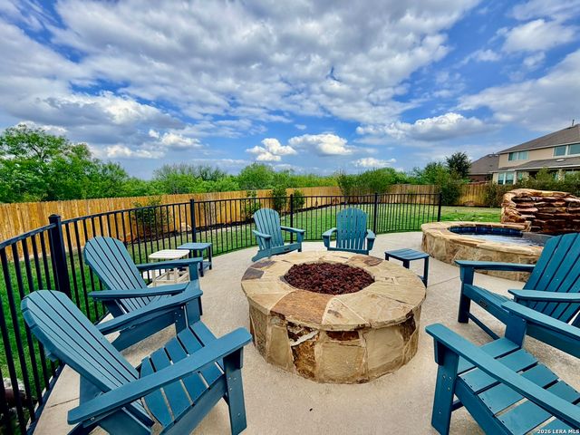 2733 RIDGE PATH DR, New Braunfels, TX 78130