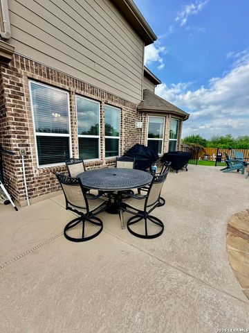 2733 RIDGE PATH DR, New Braunfels, TX 78130