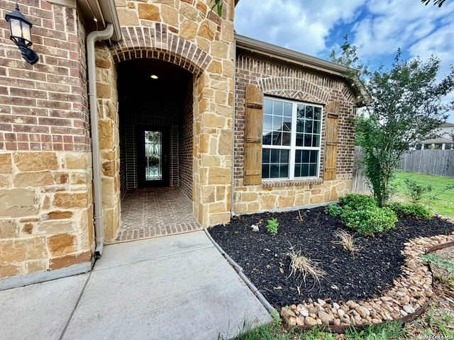 2733 RIDGE PATH DR, New Braunfels, TX 78130