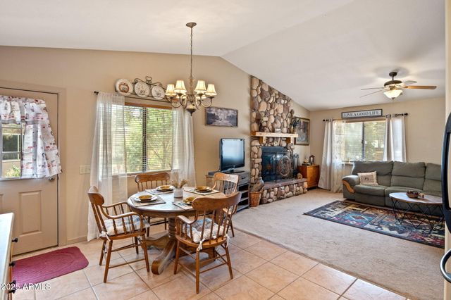 2086 PINEWOOD Drive, Overgaard, AZ 85933