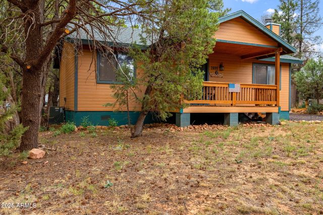 2086 PINEWOOD Drive, Overgaard, AZ 85933