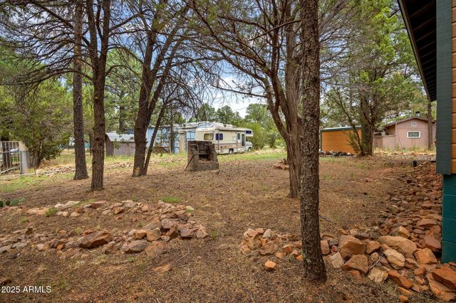 2086 PINEWOOD Drive, Overgaard, AZ 85933