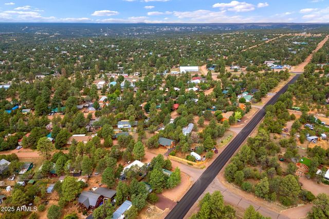 2086 PINEWOOD Drive, Overgaard, AZ 85933