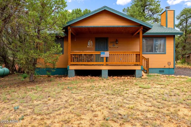 2086 PINEWOOD Drive, Overgaard, AZ 85933