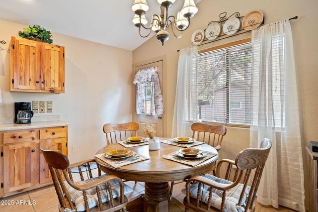 2086 PINEWOOD Drive, Overgaard, AZ 85933