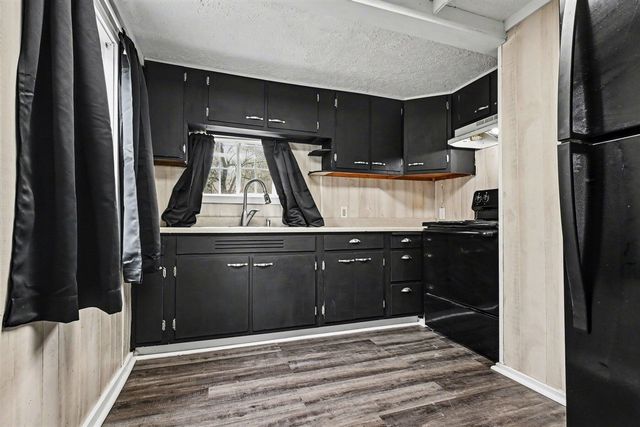 122 S 5th Street, Niles, MI 49120