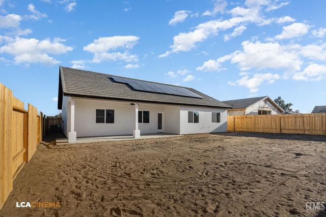 621 Lawford Street, Shafter, CA 93263