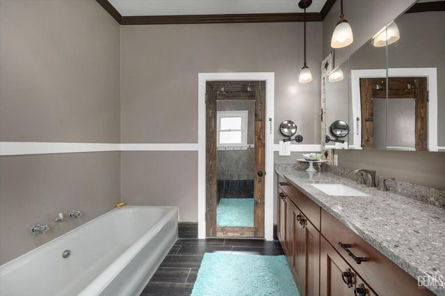 335 D Street, Taft, CA 93268