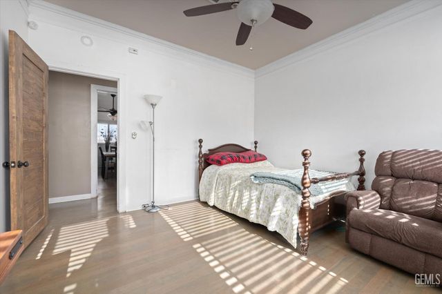 335 D Street, Taft, CA 93268