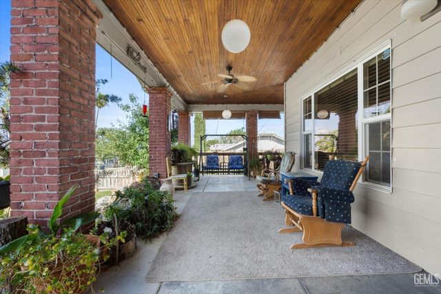 335 D Street, Taft, CA 93268