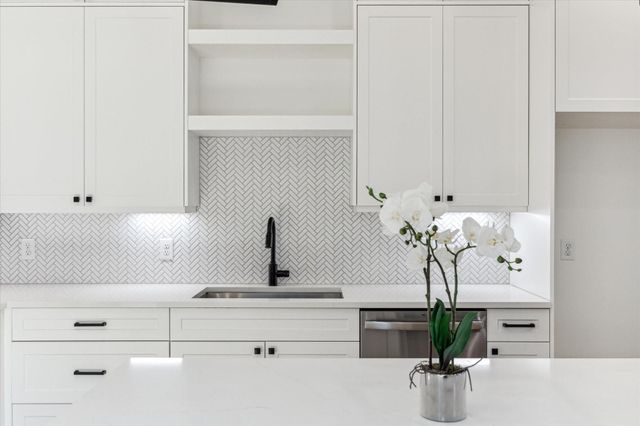 5337 Larkin Street, Houston, TX 77007