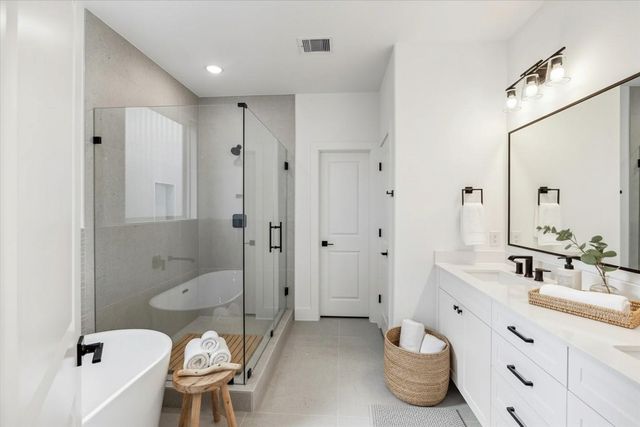 5337 Larkin Street, Houston, TX 77007