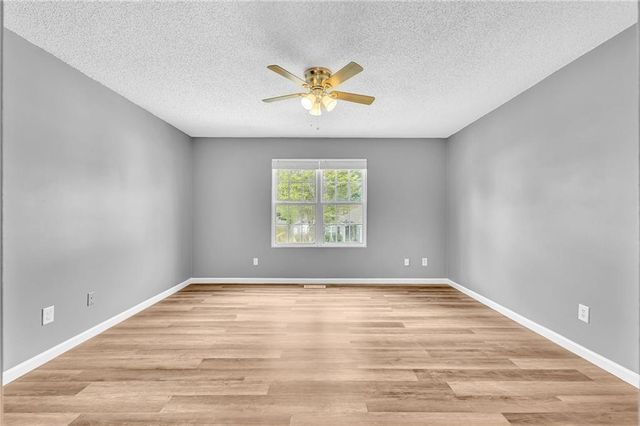 226 Ashland Creek Court, Lawrenceville, GA 30045