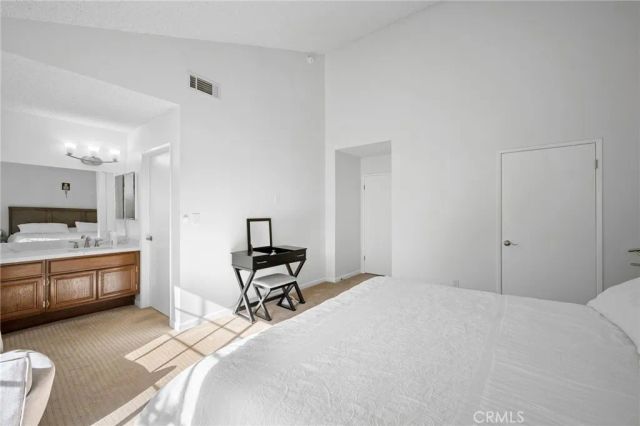 21145 Lassen 3, Chatsworth, CA 91311