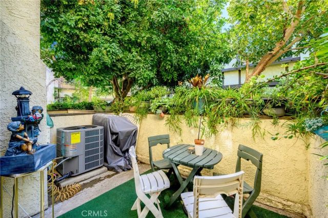 21145 Lassen 3, Chatsworth, CA 91311