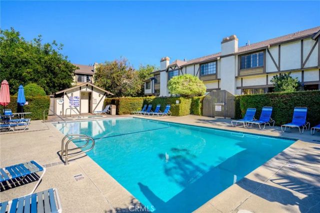 21145 Lassen 3, Chatsworth, CA 91311