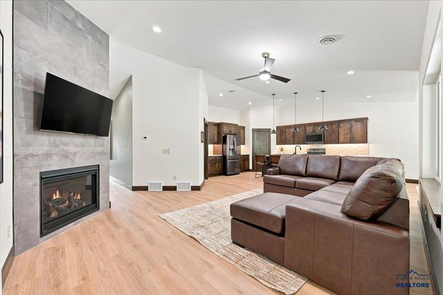 11267 WESTWIND CT, Lead, SD 57754
