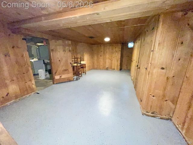 2826 Bamlet Road, Royal Oak, MI 48073