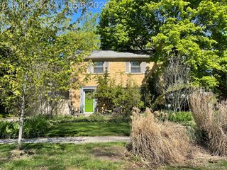 2826 Bamlet Road, Royal Oak, MI 48073
