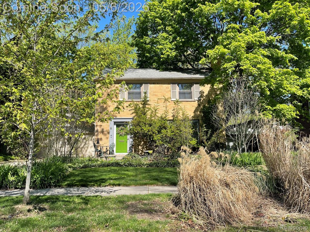 2826 Bamlet Road, Royal Oak, MI 48073