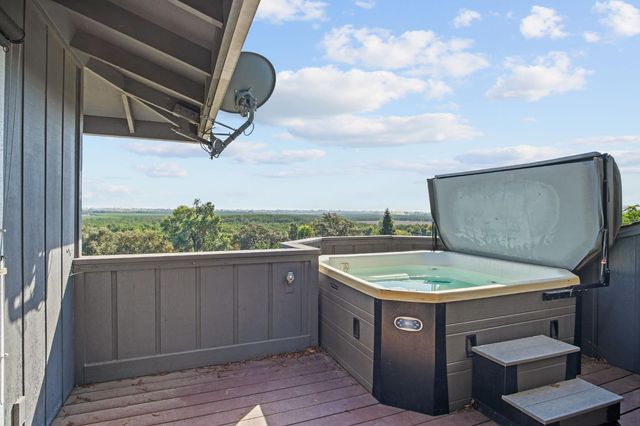 5030 River Rd, Oakdale, CA 95361