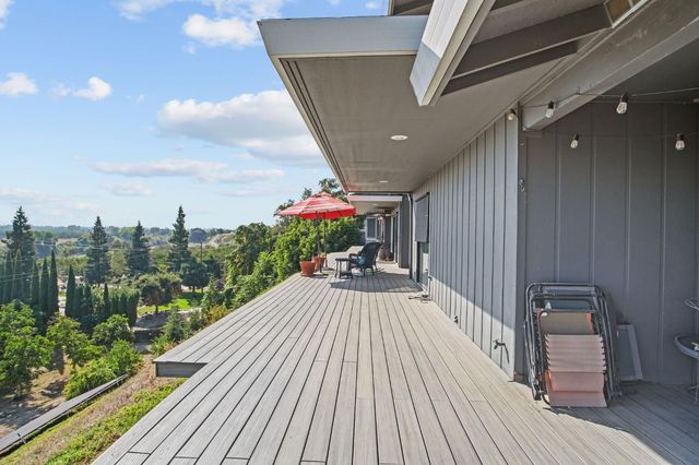 5030 River Rd, Oakdale, CA 95361