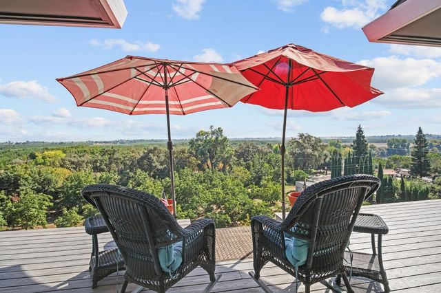 5030 River Rd, Oakdale, CA 95361