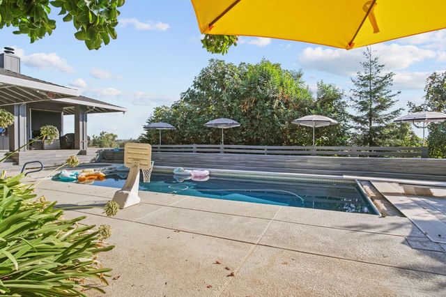 5030 River Rd, Oakdale, CA 95361