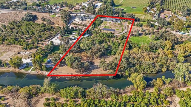 5030 River Rd, Oakdale, CA 95361