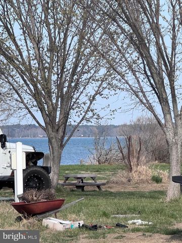 16448 BALL POINT RD, Piney Point, MD 20674