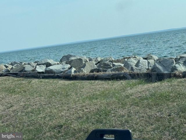 16448 BALL POINT RD, Piney Point, MD 20674