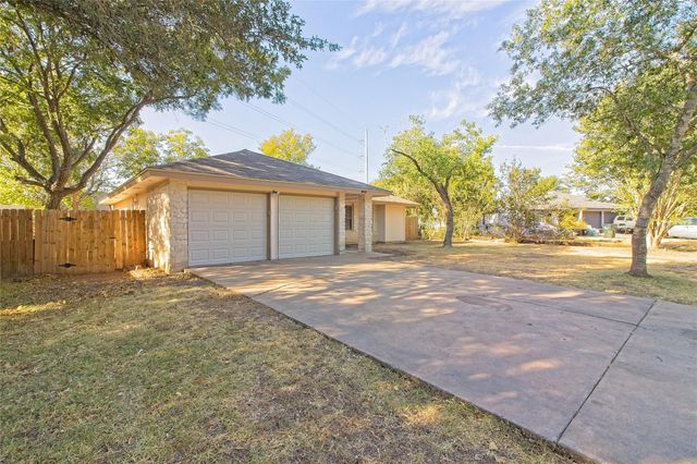 914 Garden Meadow DR, Georgetown, TX 78628