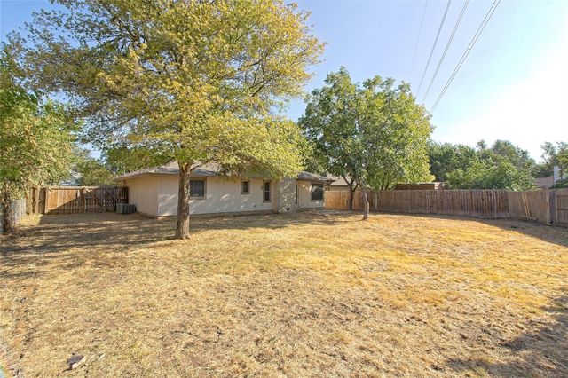 914 Garden Meadow DR, Georgetown, TX 78628