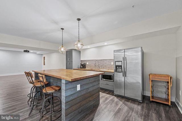 682 STONEGATE RD, Westminster, MD 21157