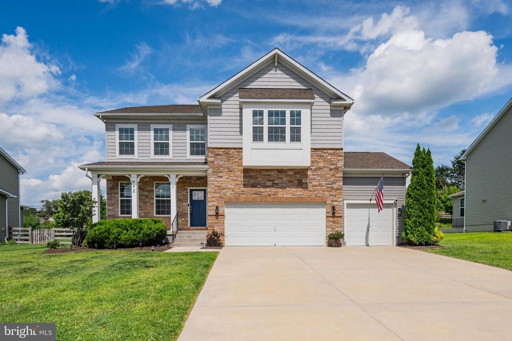 682 STONEGATE RD, Westminster, MD 21157