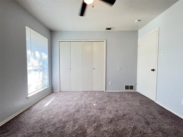 623 Bentwood Drive, Lewisville, TX 75067