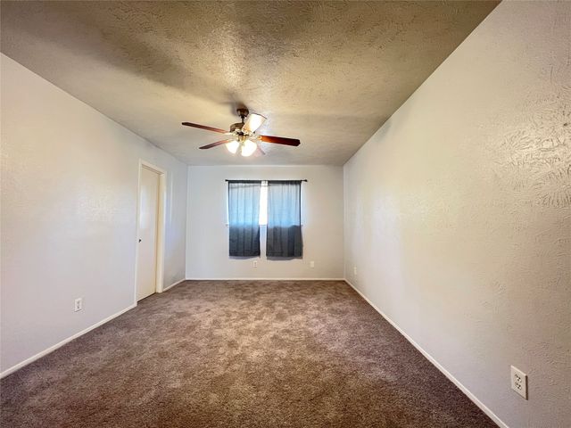 623 Bentwood Drive, Lewisville, TX 75067