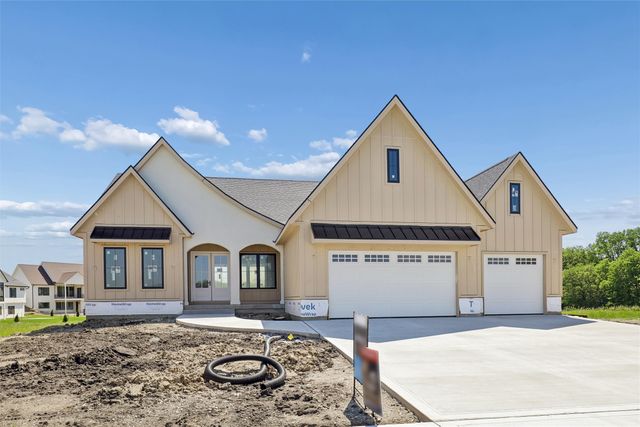 5254 175th Street, Urbandale, IA 50323