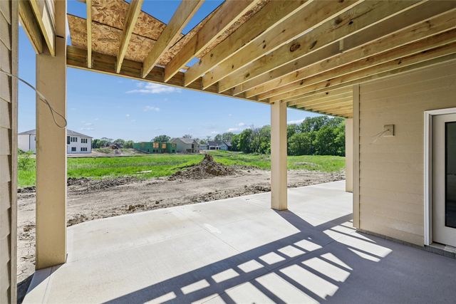 5254 175th Street, Urbandale, IA 50323