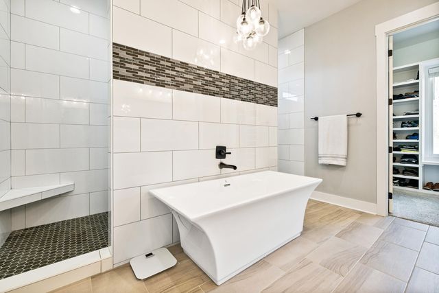 9103 Red Barn Way, Alexander, AR 72002