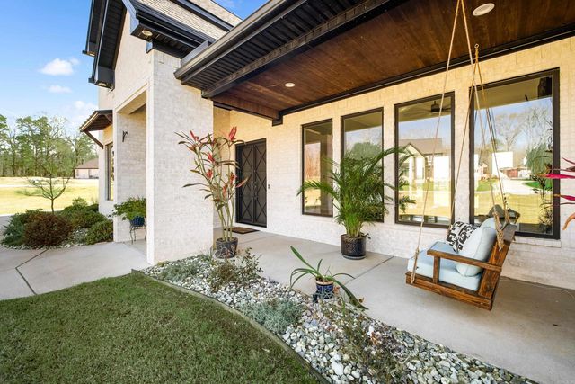 9103 Red Barn Way, Alexander, AR 72002