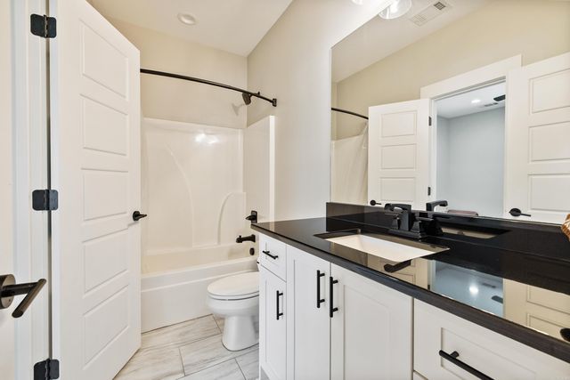 9103 Red Barn Way, Alexander, AR 72002