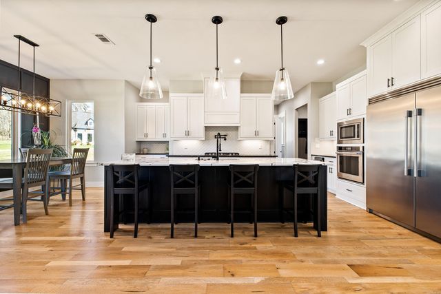 9103 Red Barn Way, Alexander, AR 72002