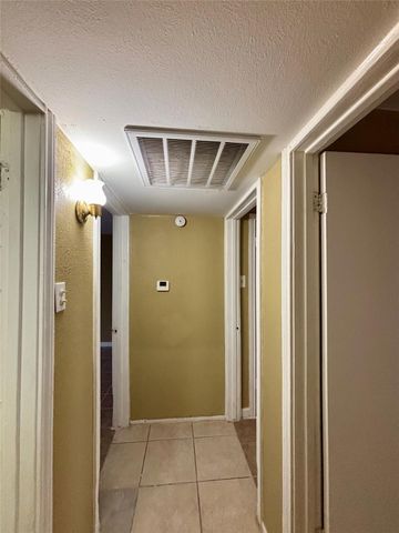 3902 Heatherbloom Drive, Houston, TX 77045