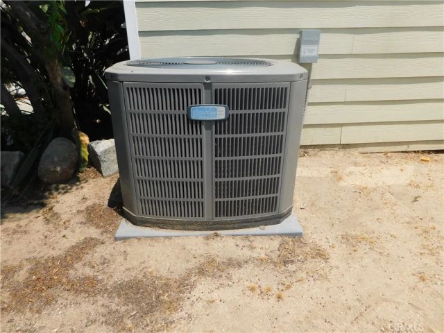 7717 Church 142, Highland, CA 92346