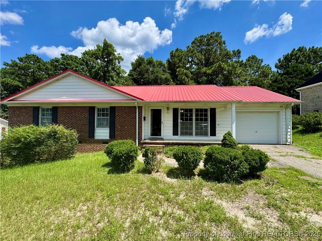 431 Waterbury Drive, Fayetteville, NC 28311