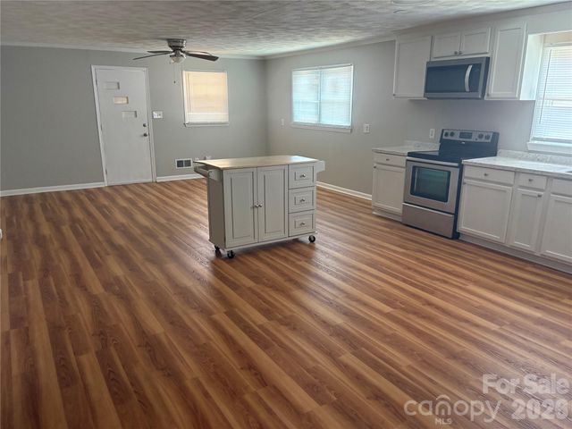 315 Parkview Avenue SW, Concord, NC 28025