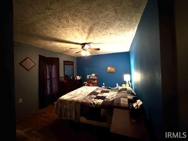 21 S Main Street, Rosedale, IN 47874